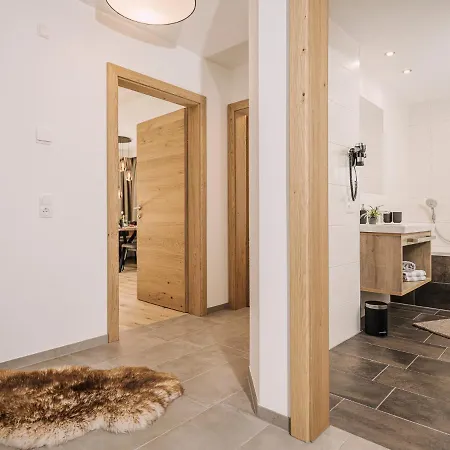Leuhaus Apartment